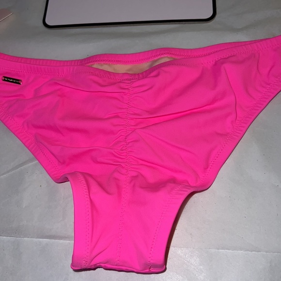 (L) VICTORIA'S SECRET Swim Bottom Ruched Back - Picture 6 of 10